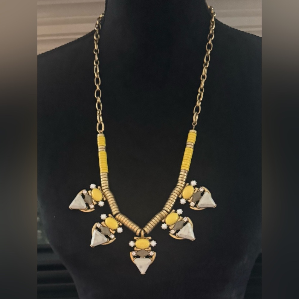 Stella And Dot Pavilion Yellow Cabochon & White Howlite Adjustable Necklace EUC - Picture 3 of 8